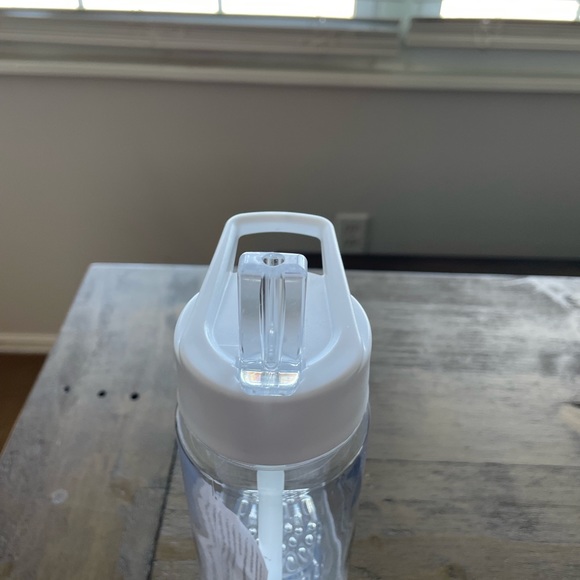 NWOT Bulletline Juice Infuser water bottle. - Picture 2 of 5